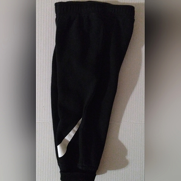 EUC Unisex NIKE Black warm Jogger pants with Large White Swoosh detail - Picture 12 of 12